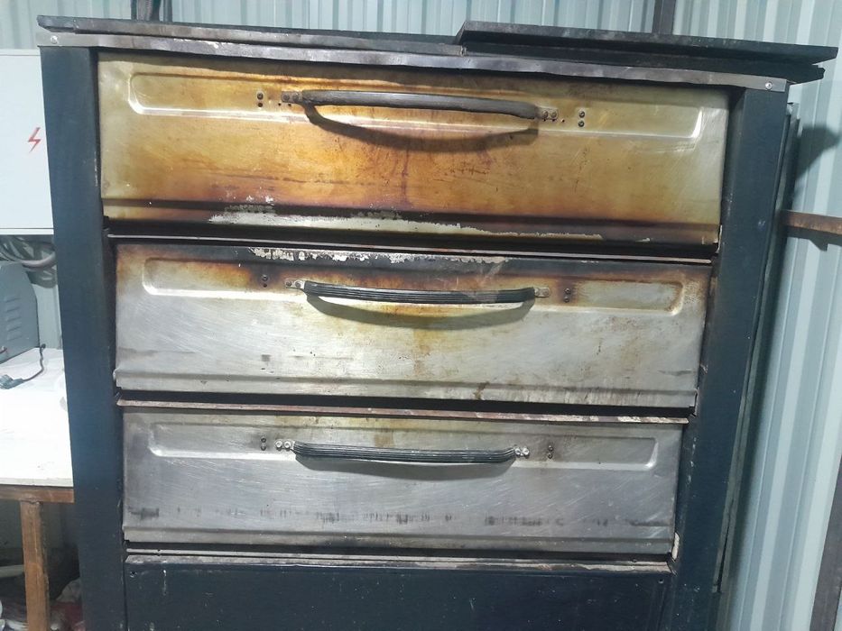 Oshxona mebellari va anjomlari