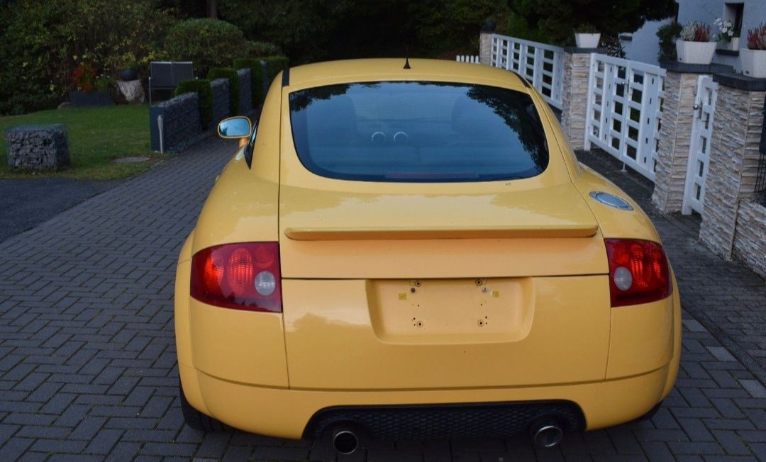 Audi TT - S Line-1.8 Turbo Benzină - An 2001--Km Puțini 157.000 km