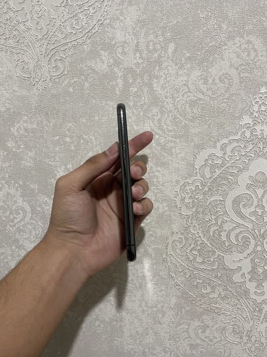 iPhone 11 pro 64GB LL/A