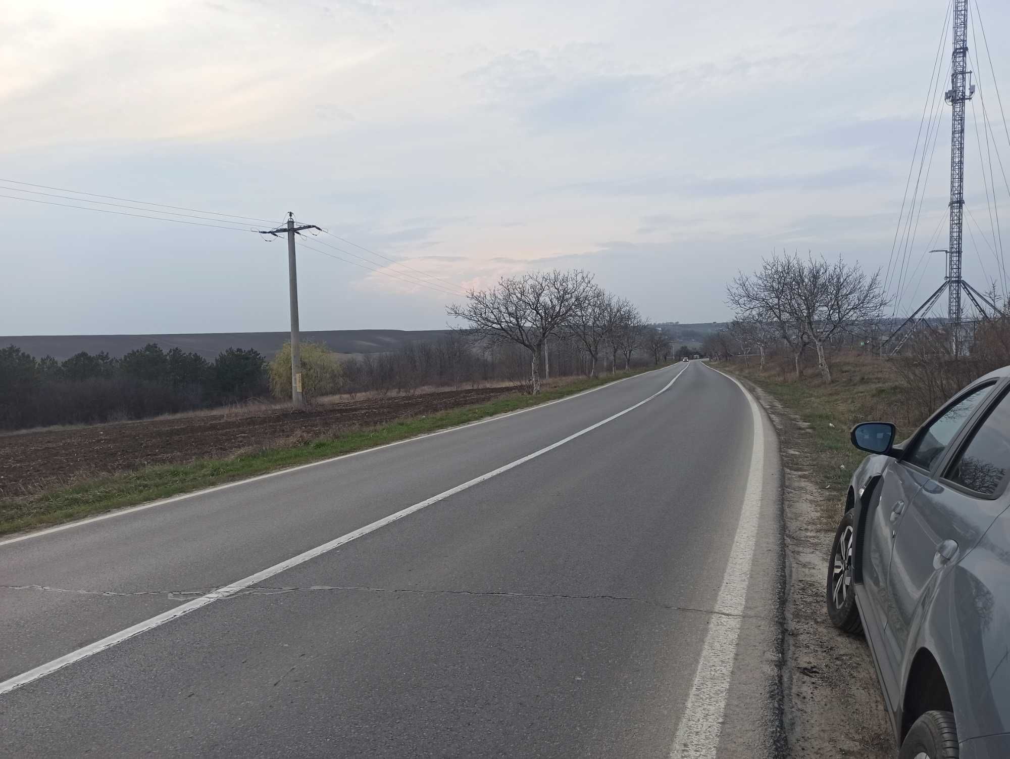 Teren extravilan 1585 M2 în Popricani DN24C