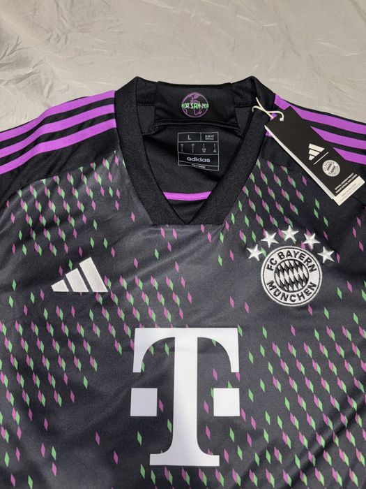 НОВА Мъжка футболна тениска на Bayern Munchen