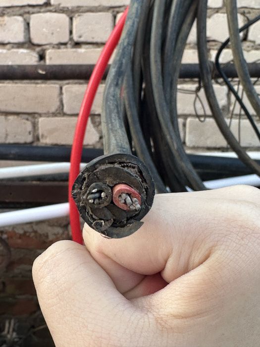 Бронированный кабель