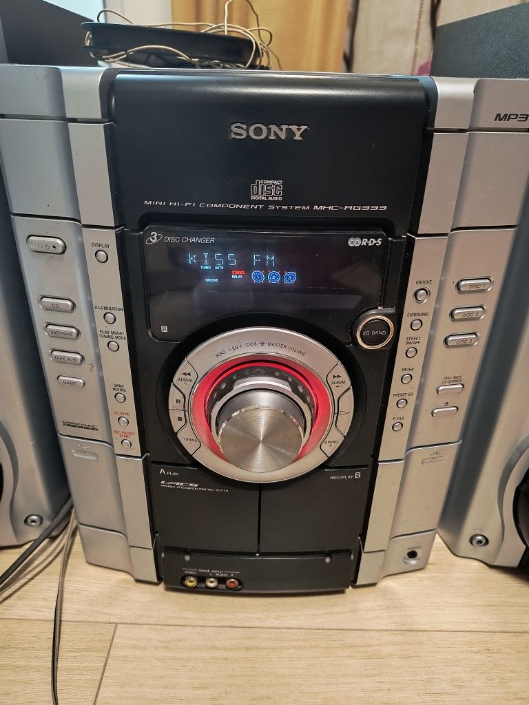 Combina sony MHC-RG333