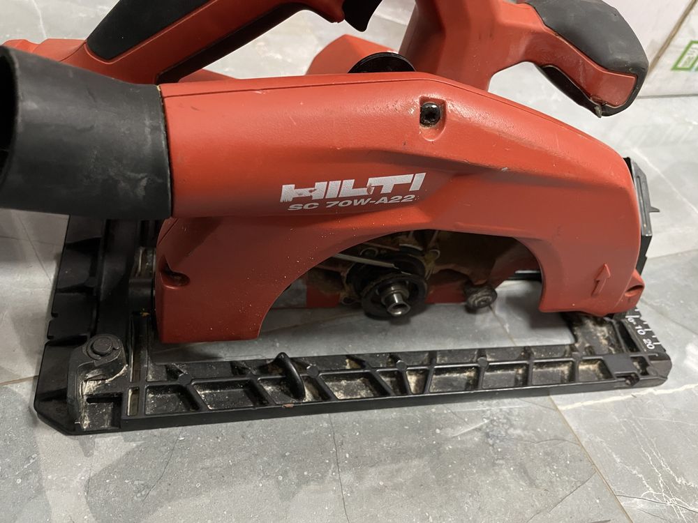 Безкабелен циркуляр Hilti SC 70W-A22