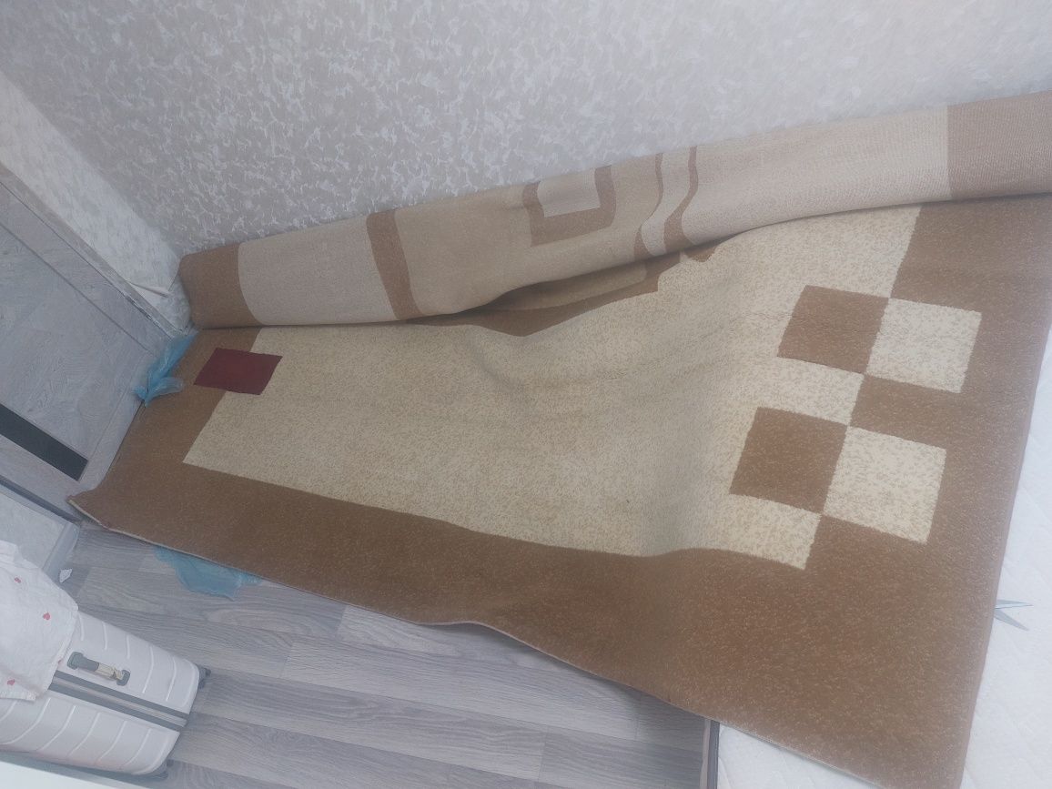 Продам ковер 3.5 на 5 м