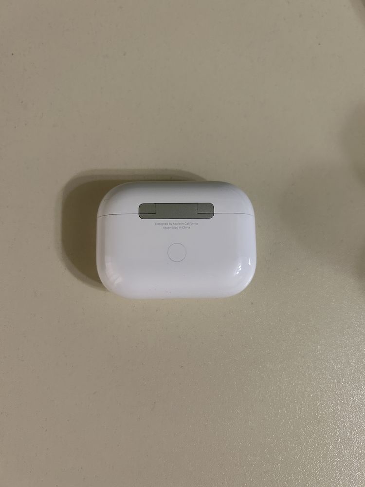 Продам новые AirPods Pro 2