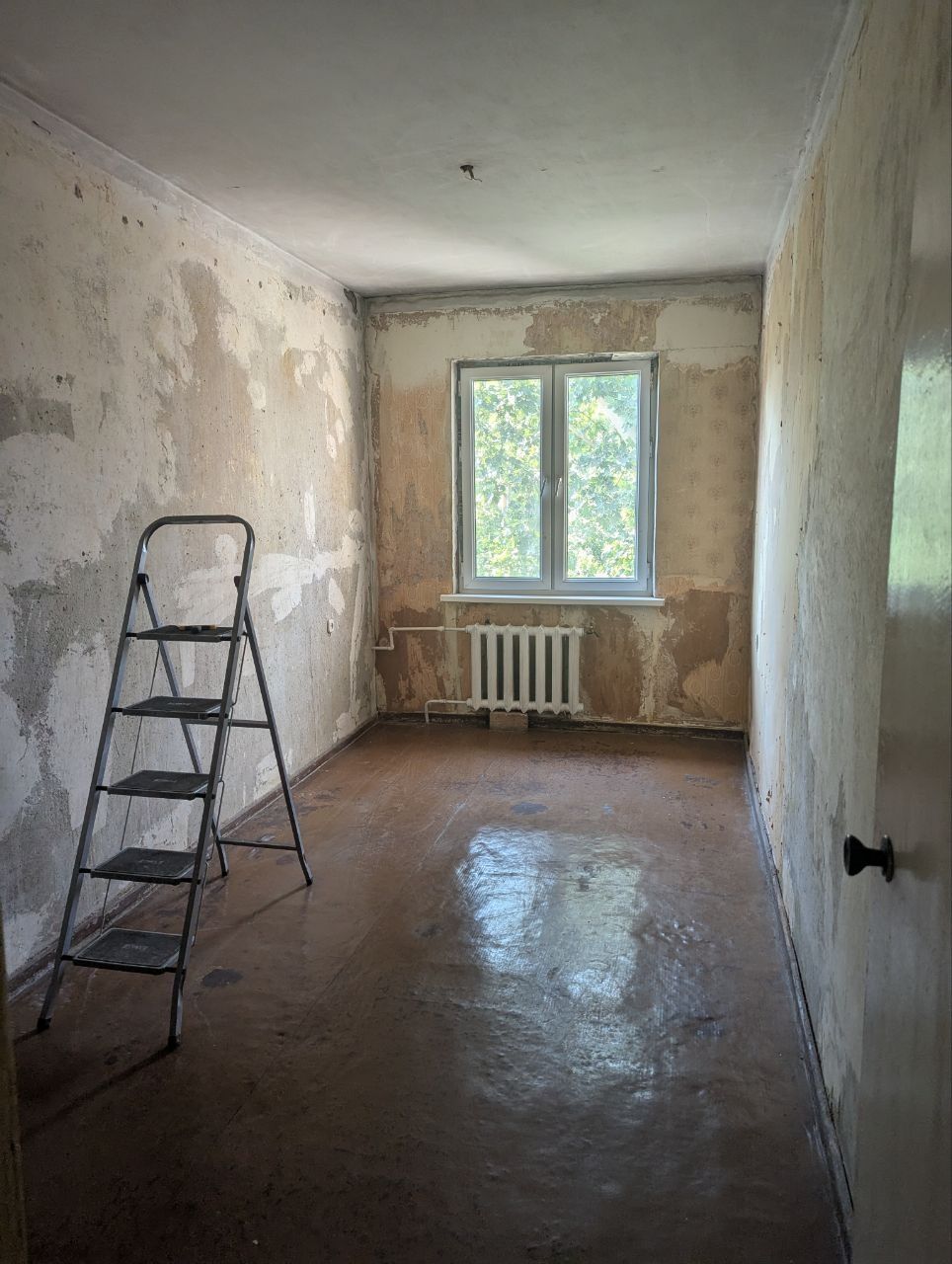 Чиланзар 15, 2з Комн, Этаж 4/4 Панель, Лоджия 1.5х6.