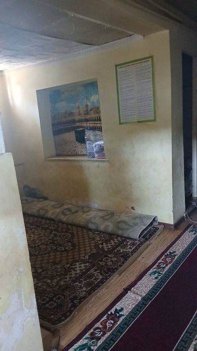 Яшнабадском участок вдоль дороги 1,3сотки