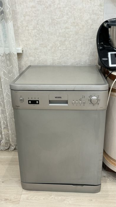 Продам посудомоечную машину