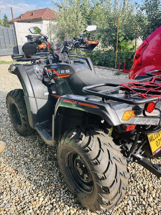 Vand goes 400 cf moto