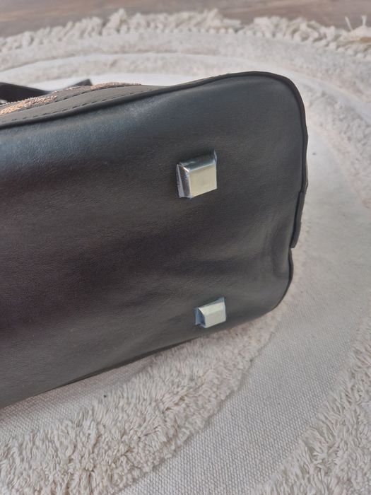 Елегантна дамска чанта