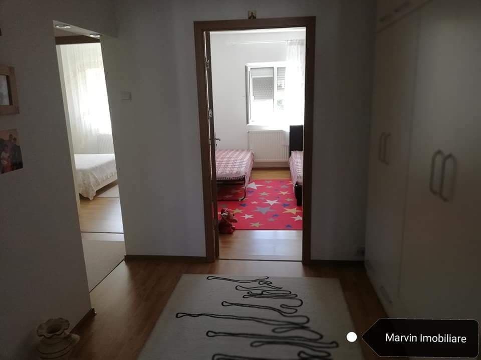 Vând apartament 90000€