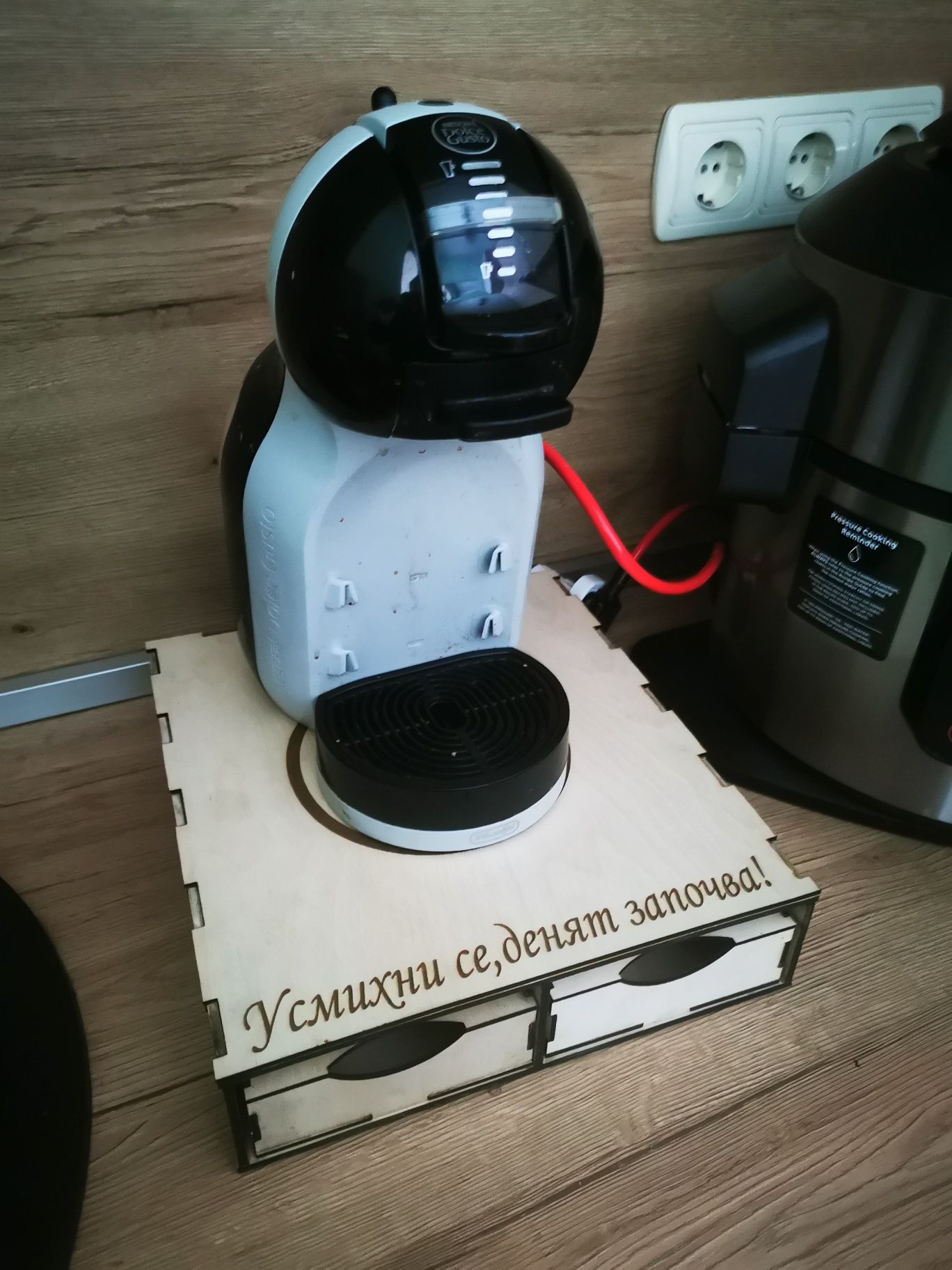 Кутия за капсули Dolce gusto