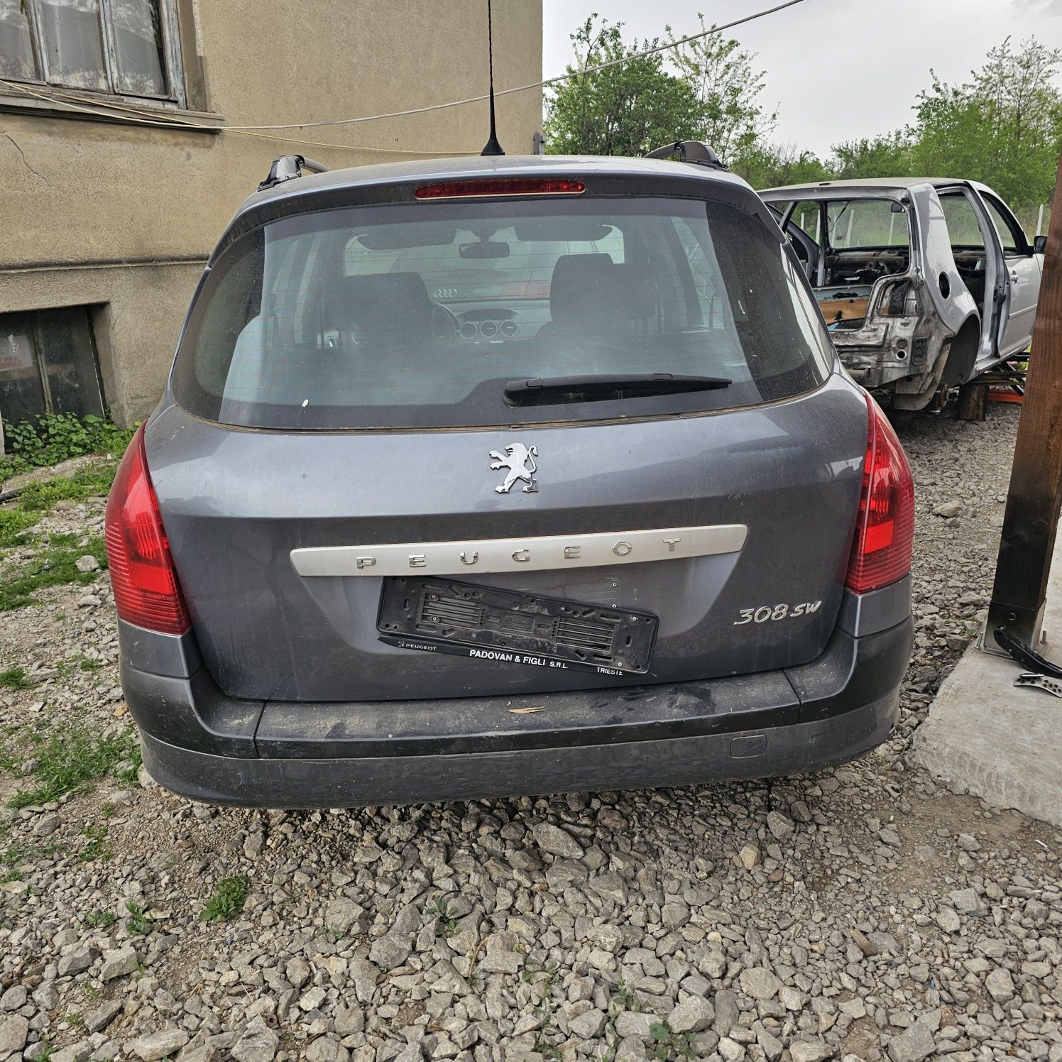 Peugeot 308 SW 1.6hdi, Комби, 2011g НА Части Само
1.6hdi, Комби,