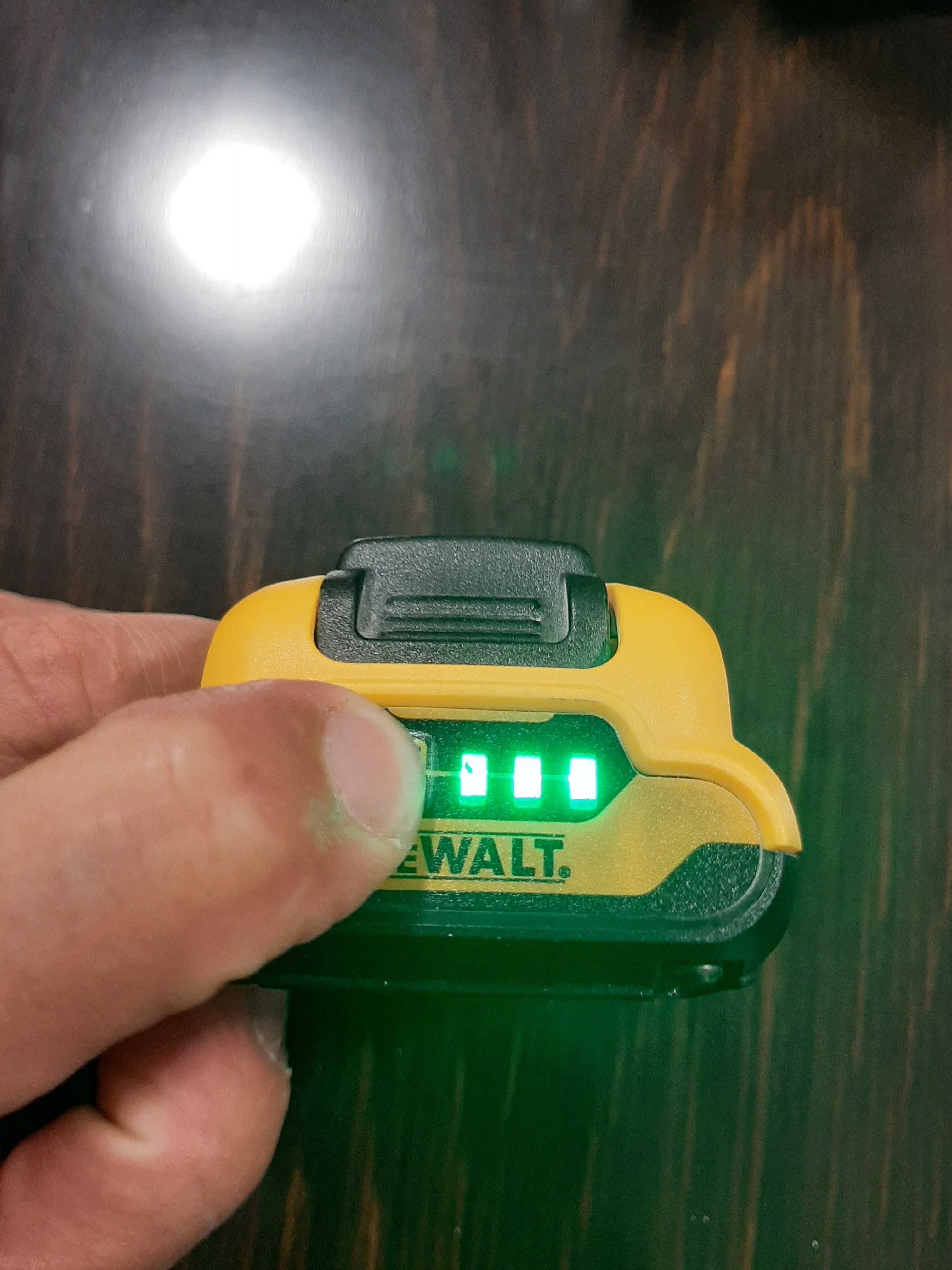 лазерен нивелир Dewalt