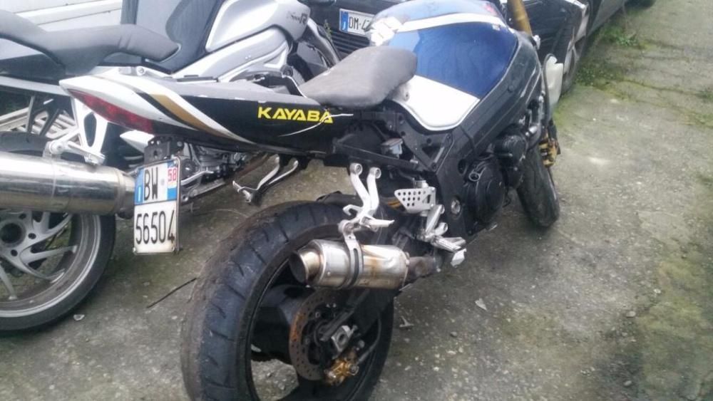 Мотоциклет, СУЗУКИ GSXR K4 1000сс-на части