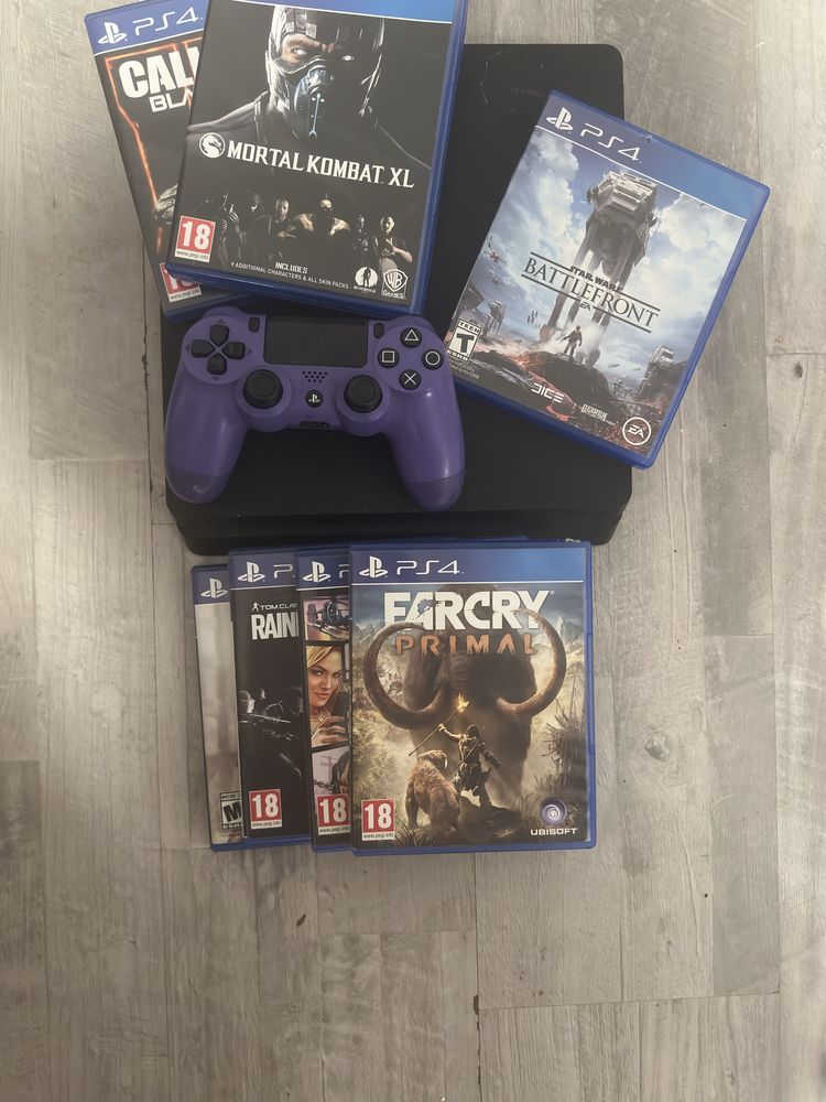 Ps4 slim + два джойстика + много игри + psn акаунти + ps plus