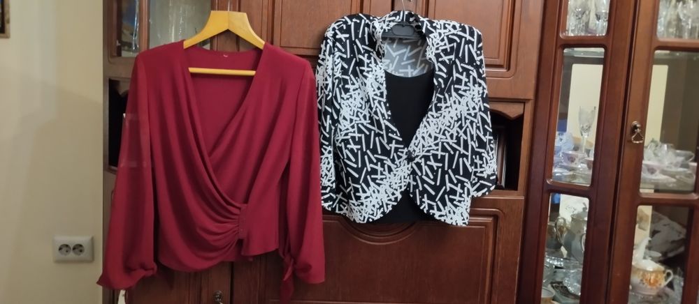 Блузки нарядные, женские (р-р 48)