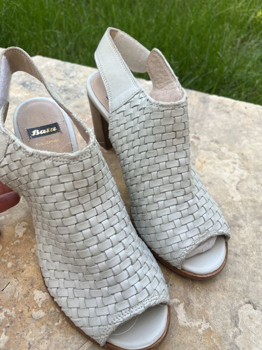 Botine cu varf decupat Bata piele naturala marimea 38