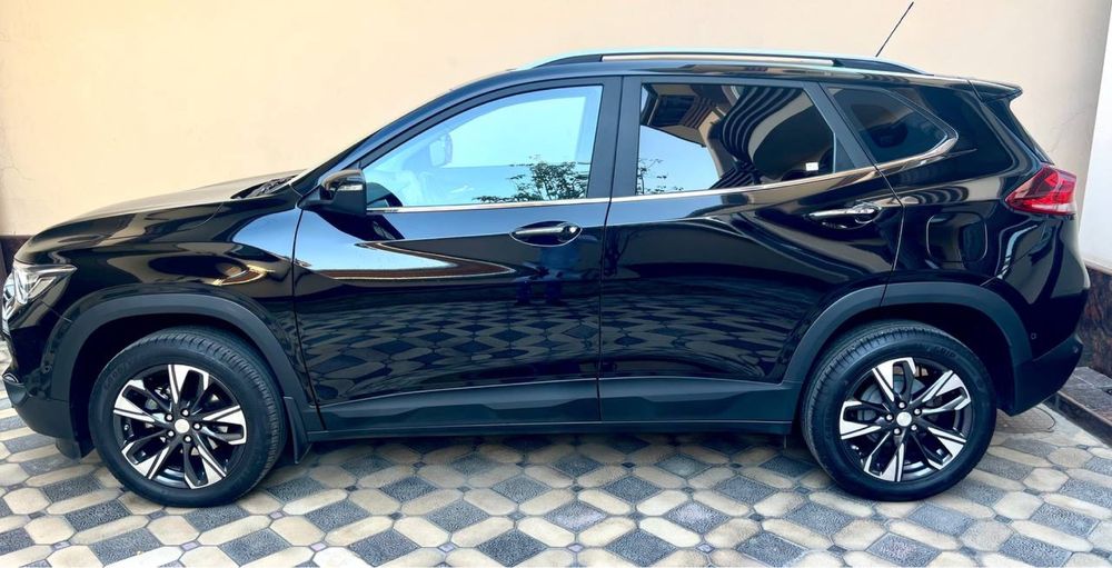 Продаётся автомобиль TRACKER 2 PREMIER