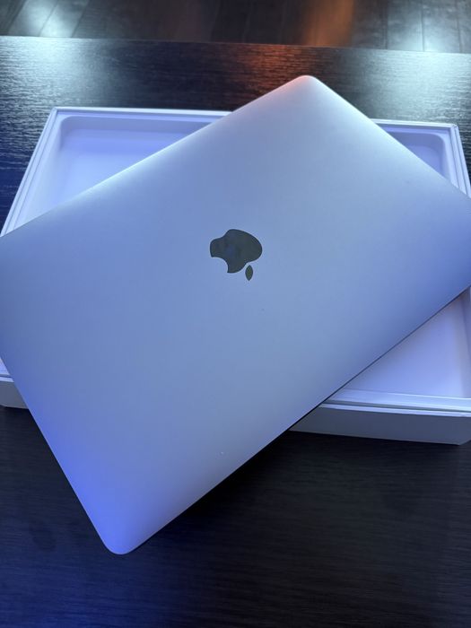 Macbook Pro 13 дюймов