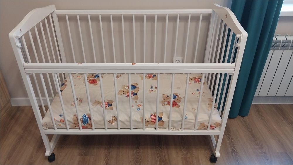 Манеж с матрасом