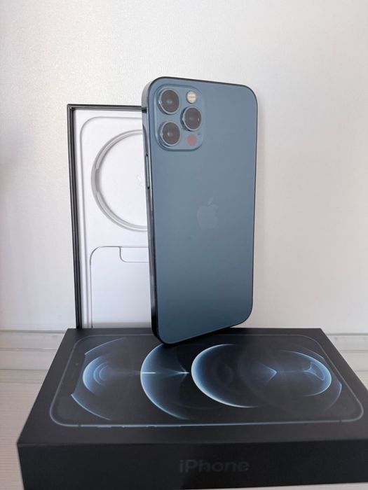 Продам телефон 12 про