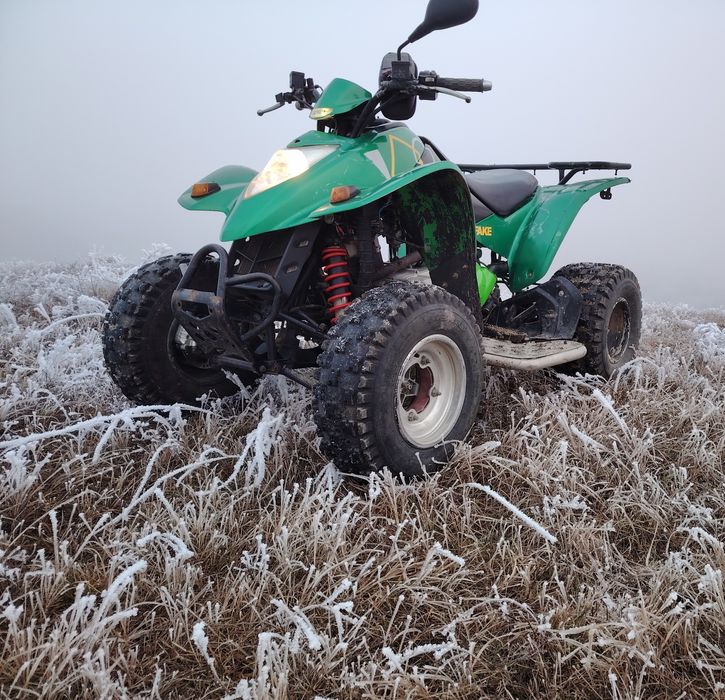Vând kymco kxr 250