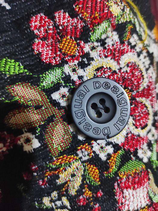 Дебело палто Desigual