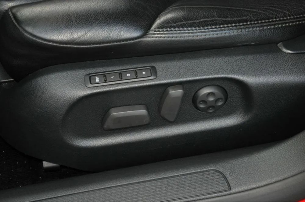 Vand passat B6 2010/Parcheaza singura/Automata/Xenon/Line assist/ACC