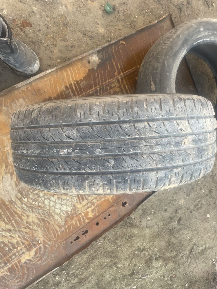 Шины 235/55/R17.