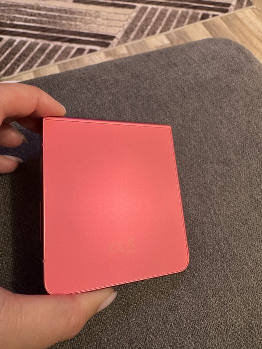 Samsung galaxy z flip 7 256 гб.