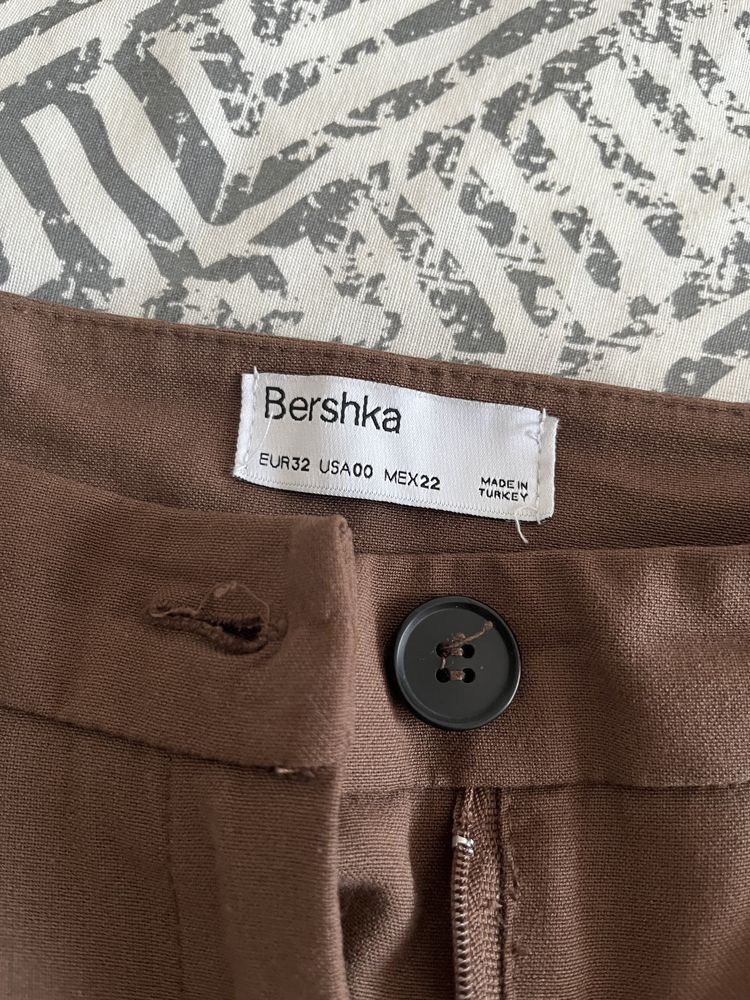 Панталон Bershka 32 номер