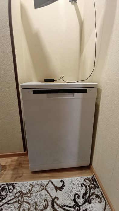 Продам посудомоечную машину