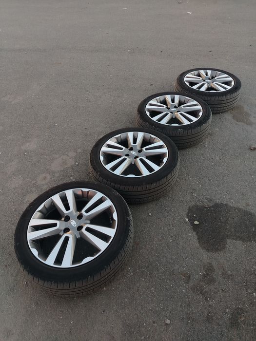 Продам диски с покрышкой