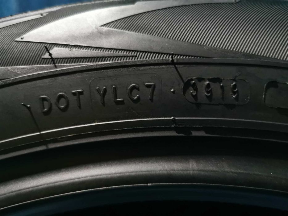 225 55 17 nokian m+s 2 buc