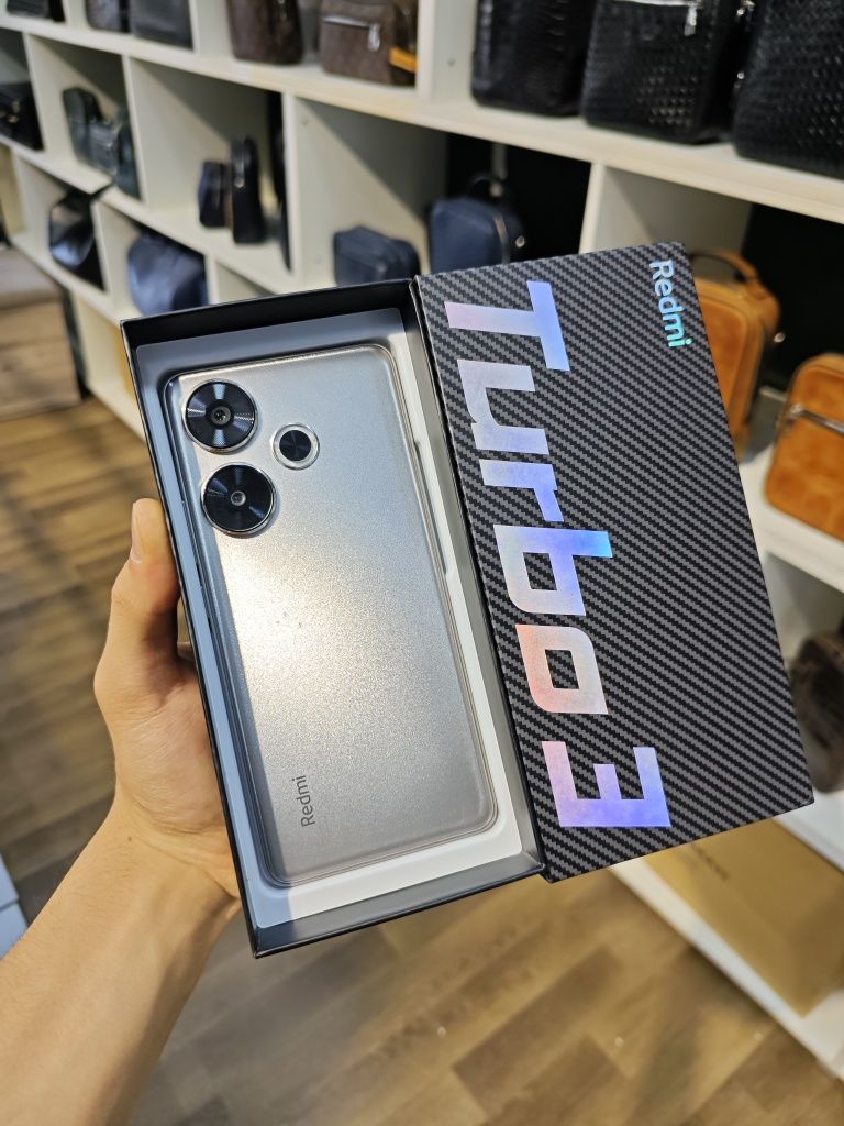Redmi Turbo 3 (Poco F6)