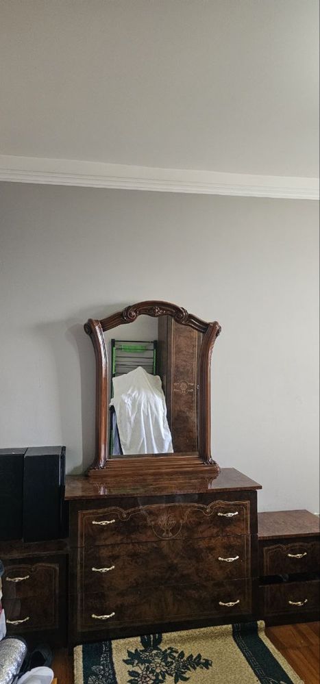 Mebel spalniy komplekt