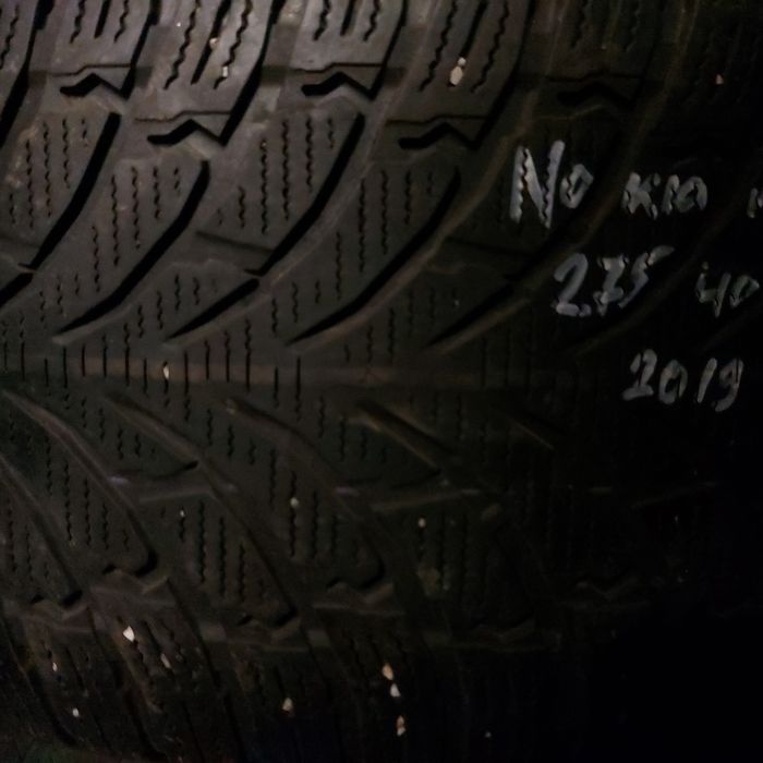 275/40/21"Nokian 2бр.гуми