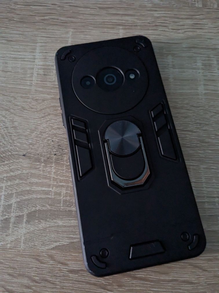 Vând Redmi A3 cu husa