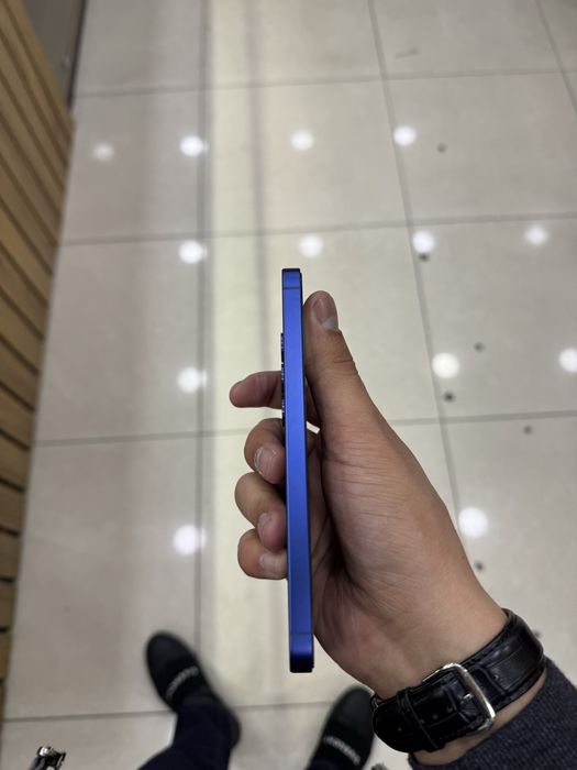 Samsung S25 blue