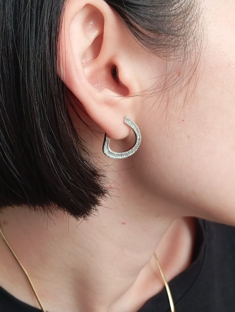 Серьги с бриллиантами 750 пробы