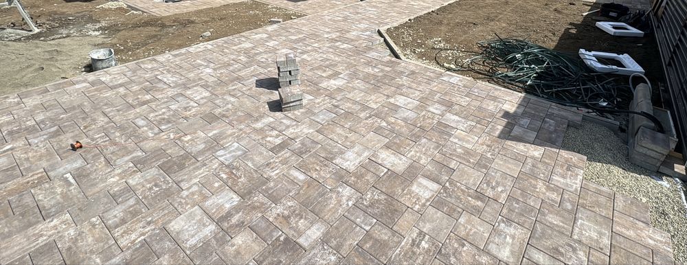 Firma Montaj pavele- sapaturi- transport agrecate