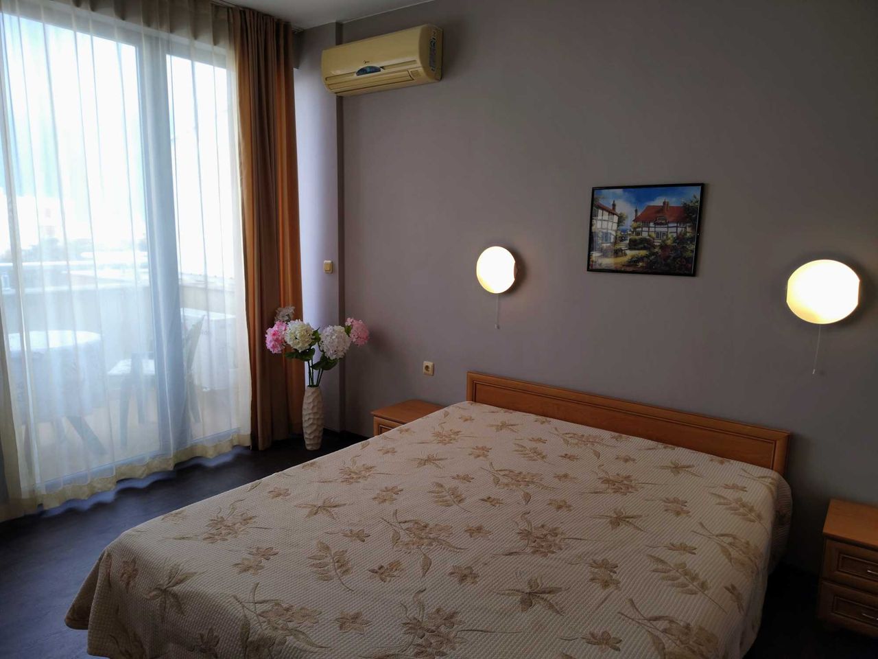 Продава се Двустаен апартамент в к.к. Слънчев бряг - 91 кв.м за 880 €/кв.м - Снимка #7