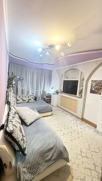 2 окт район 7 школа, консульство РФ