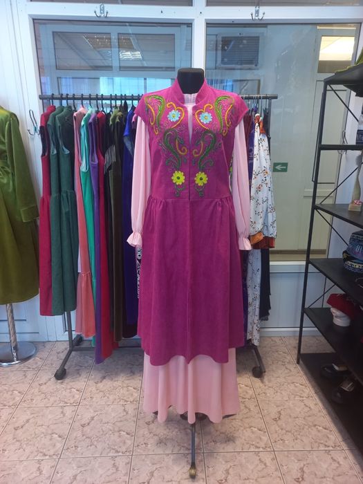 Продам новые кажекей и камзолы