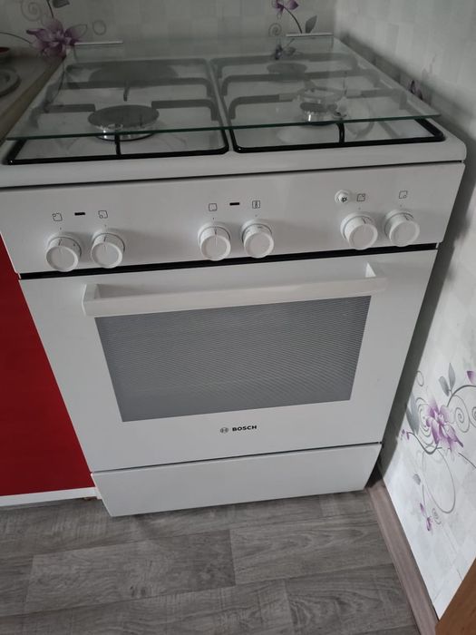 Продам газовую плиту