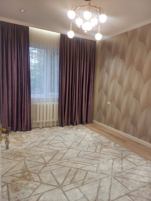 Продаётся своя 3-х комнатная квартира на Карасу 2