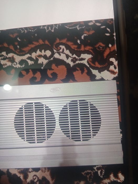 Продам подставку под ноутбук