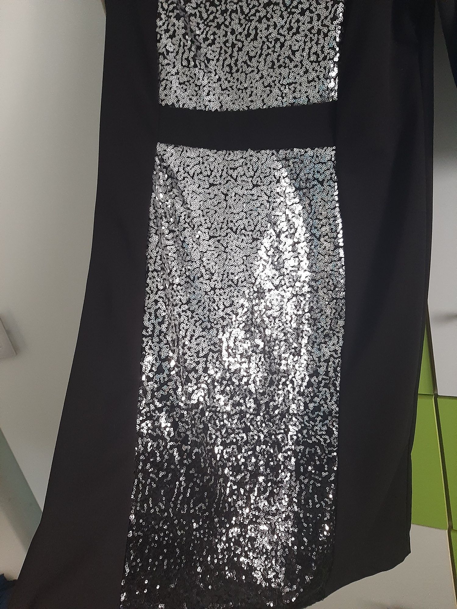 Vând rochie dama